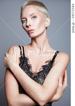 short hair aged model woman in underwear 59572564