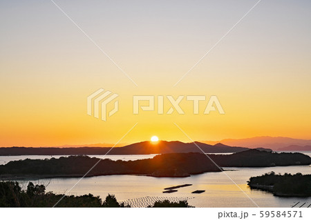 伊勢志摩 桐垣展望台 夕刻 三重県志摩市大王町ともやまの写真素材