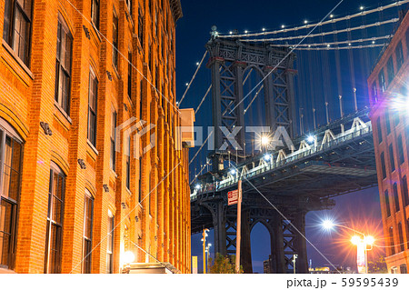 《ニューヨーク》マンハッタンブリッジ・フォトスポットの夜景 《ニューヨーク》マンハッタンブリッジ・フォトスポットの夜景 59595439