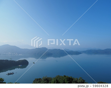 台湾・朝の日月潭 / Sun Moon Lake, Nantou, Taiwan 59604328