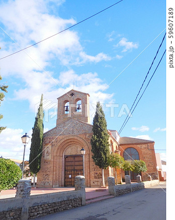 スペイン　ラ・マンチャ地方　教会 59607189