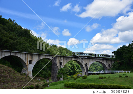 めがね橋と青空 59607823