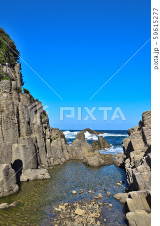 越前海岸　鉾島 59615277