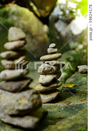 渓流での光景　願い事 59624178