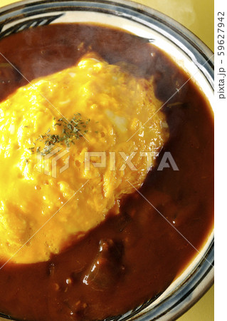 半熟卵の熱々トロトロオムハヤシライス 半熟卵の熱々トロトロオムハヤシライス 59627942
