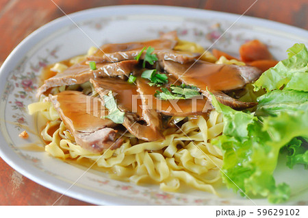 noodles or Chinese noodle 59629102
