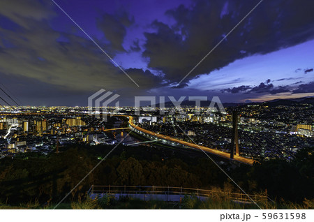 阪急沿線の池田市、五月山秀望台からの夜景 59631598