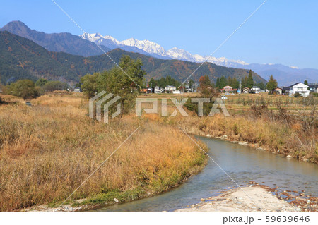 安曇野の秋　北アルプスと川 59639646