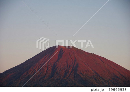 北海道 夕暮れの羊蹄山 北海道 夕暮れの羊蹄山 59646933
