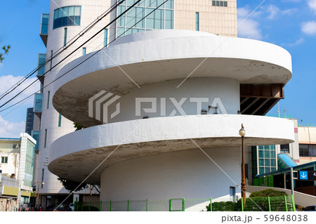 Spiral check in to the parking lot. Winding road in the parking lot. multi-level parking facility. Spiral check in to the parking lot. Winding road in the parking lot. multi-level parking facility. 59648038