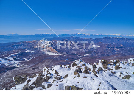 冬の長野県 蓼科山山頂から西側方面(車山,白樺湖,御嶽山,乗鞍岳,北アルプス,美ヶ原) 59655008