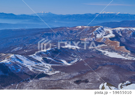 冬の長野県 蓼科山山頂西から西側方面(車山,白樺湖,御嶽山,乗鞍岳) 59655010
