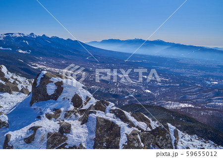 冬の長野県 蓼科山山頂西から南側を見る(八ヶ岳,仙丈ヶ岳,鳳凰山) 冬の長野県 蓼科山山頂西から南側を見る(八ヶ岳,仙丈ヶ岳,鳳凰山) 59655012