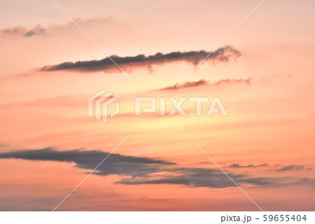 薄靄　日の出の空 59655404