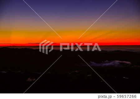 群馬県赤城山・鳥居峠からの日の出 群馬県赤城山・鳥居峠からの日の出 59657266