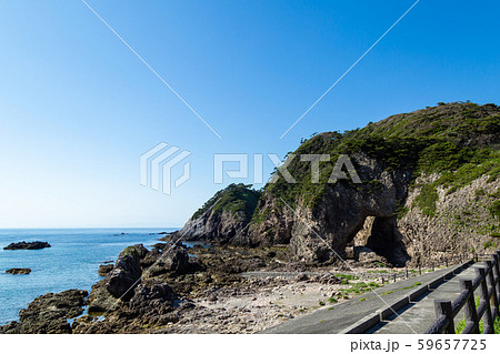 式根島　大浦（大浦の馬の首） 59657725