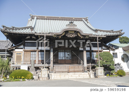 東漸寺の本堂（横浜市中区大平町） 59659198