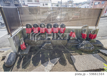 西有寺の地蔵尊（横浜市中区大平町） 59661564