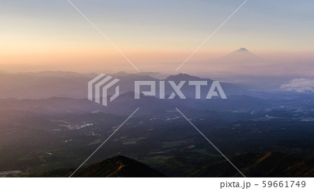 夜明けの富士山 (赤岳山頂より) 夜明けの富士山 (赤岳山頂より) 59661749