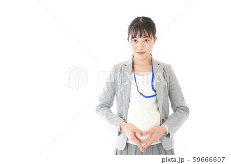 妊娠中の若いビジネスウーマン 妊娠中の若いビジネスウーマン 59666607