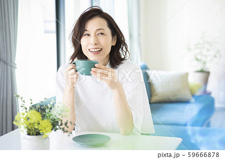 女性　ティータイム 59666878
