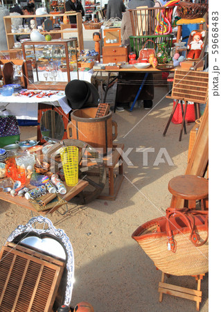 蚤の市　フリーマーケット 59668483