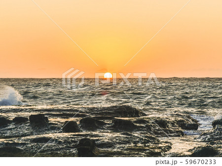 石見畳ヶ浦　夕陽 59670233