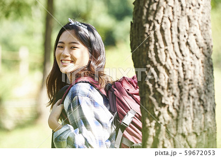 女性　ライフスタイル　一人旅 59672053