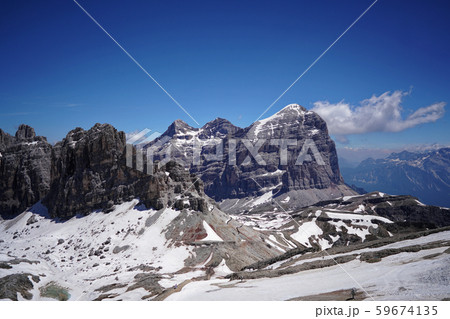 ドロミテ渓谷 59674135