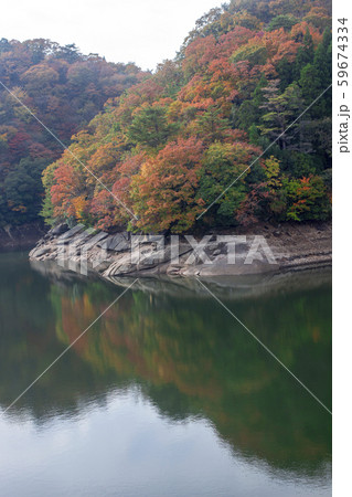 日出生ダム　紅葉 59674334