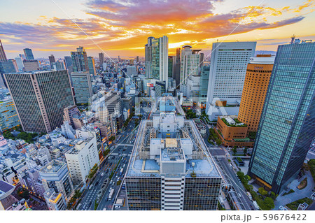 大阪　都市景観　夕景　西梅田方面 59676422