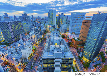 大阪　都市景観　夕景　西梅田方面 59676490