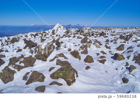 冬の長野県 蓼科山山頂西から北東側方面(浅間山,黒斑山,四阿山) 59680238