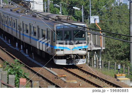 駅のホームの電車 名鉄米野木駅 名鉄豊田線 愛知県 日進市 の写真素材 駅のホームの電車 名鉄米野木駅 名鉄豊田線 愛知県 日進市 の写真素材
