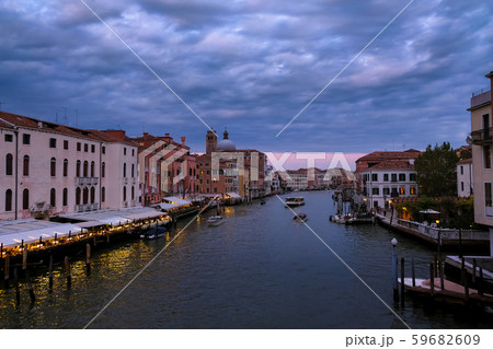 ベネチア 夕景 スカルツィ橋から 59682609