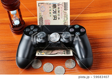 ゲームイメージ　浪費イメージ　出費イメージ 59683407