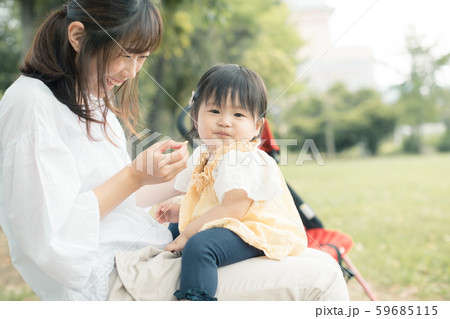 1  year old 59685115