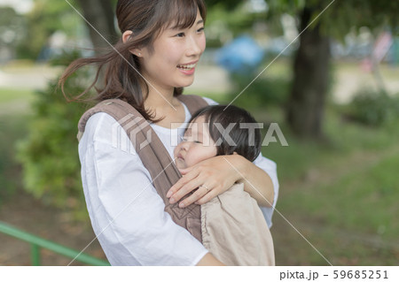 1  year old 59685251