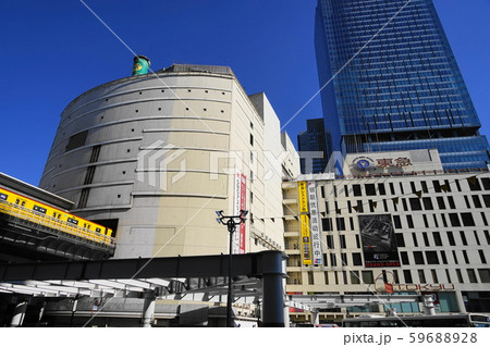 11月 東急東横店15西館とバス 11月 東急東横店15西館とバス 59688928