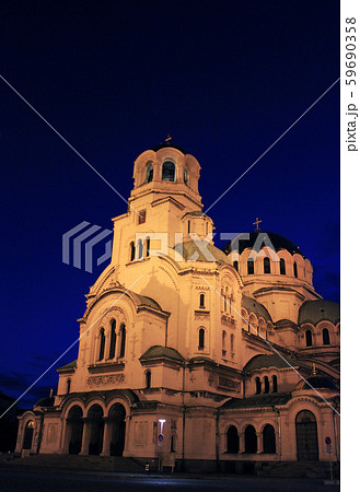 ブルガリア　アレクサンドル・ネフスキー大聖堂の夜景 59690358