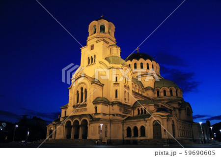 ブルガリア 夜のアレクサンドル ネフスキー大聖堂の写真素材