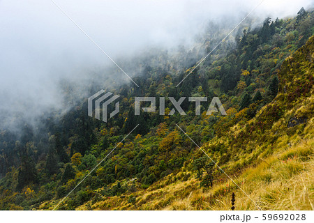 Mountain scenery of Pokhara, Nepal 59692028