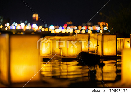 灯籠流し, とうろう流し, 流灯会 、お盆、夜景 、 富士河口湖 59693135