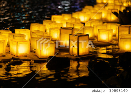 灯籠流し, とうろう流し, 流灯会 、お盆、夜景 、 富士河口湖 59693140