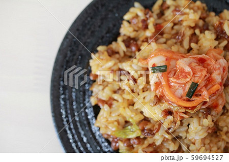 納豆と白菜キムチの炒飯 納豆と白菜キムチの炒飯 59694527