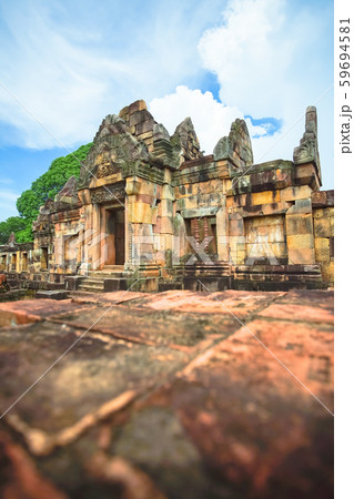 Ancient Khmer temple Prasat Muang Tam in Thailand. 59694581