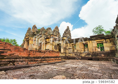 Ancient Khmer temple Prasat Muang Tam in Thailand. 59694582