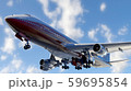 飛行中の飛行機 59695854