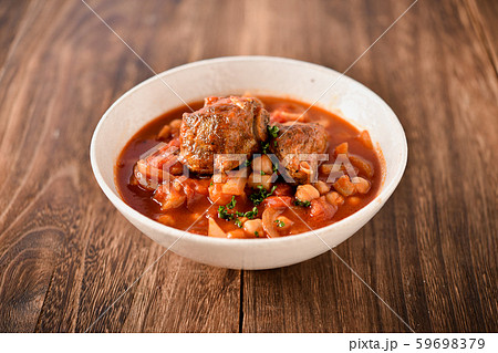 スペアリブとひよこ豆のトマト煮 スペアリブとひよこ豆のトマト煮 59698379