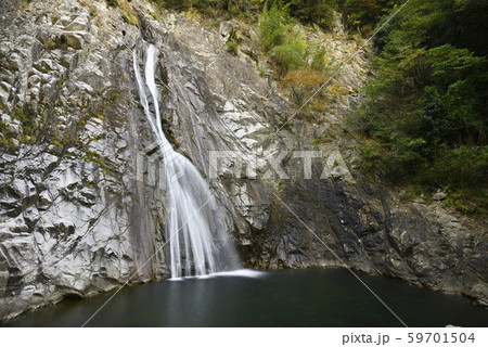 布引の滝　雄滝（兵庫県神戸市中央区） 59701504
